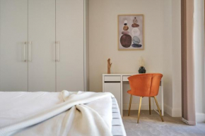 Luxury Stylish 2 Beds / 2 Baths
